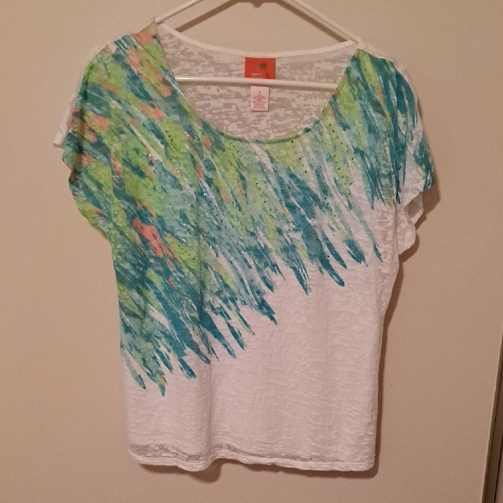 Hearts of Palm White Top with Blue and Green Accents